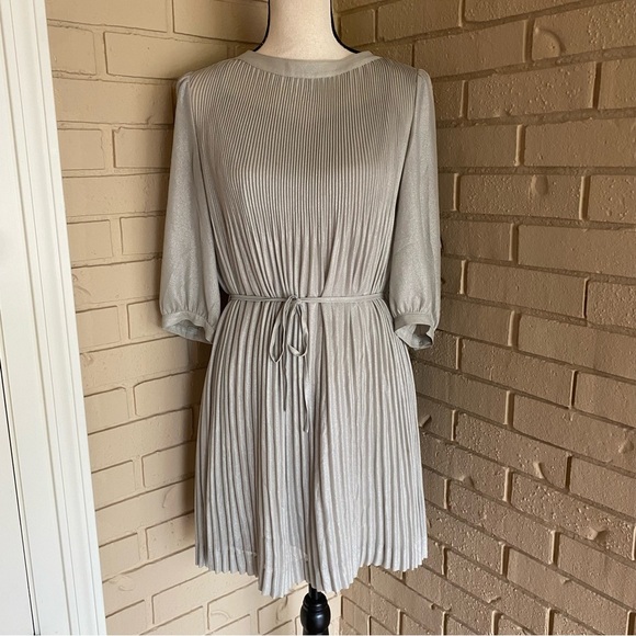Ted Baker Silver Pleated Mini Dress Preppy Quiet Luxury Designer Party US 2 - Picture 1 of 7